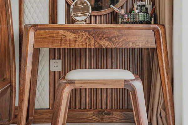 Bàn trang điểm gỗ óc chó BTD8