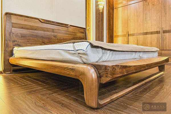 Giường ngủ gỗ óc chó GG15